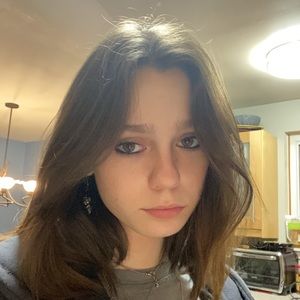 Meet your Posher, Eliza